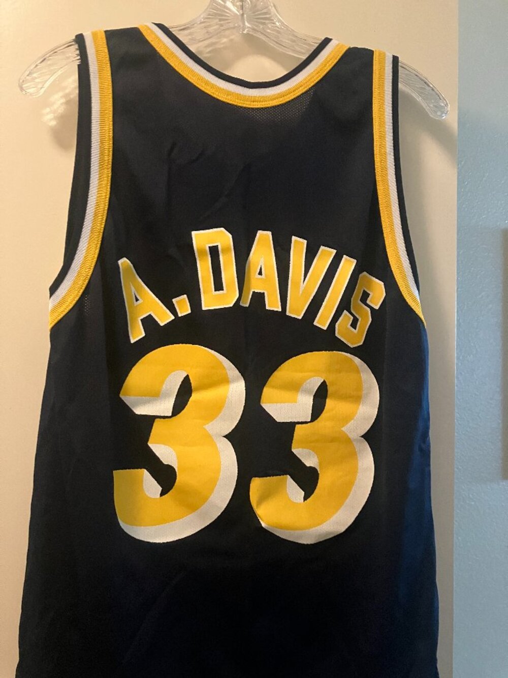 Men's Official NBA Indiana Pacers Antonio Davis Jersey Size 44 (Large)